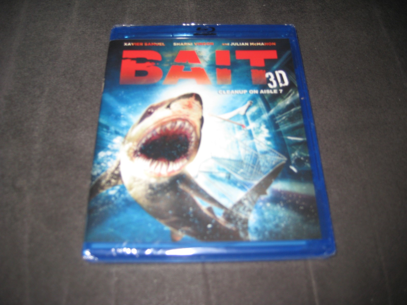 BAIT 3D (BLU-RAY 2012) BRAND NEW – RATED R – WIDESCREEN – HORROR – DRAMA