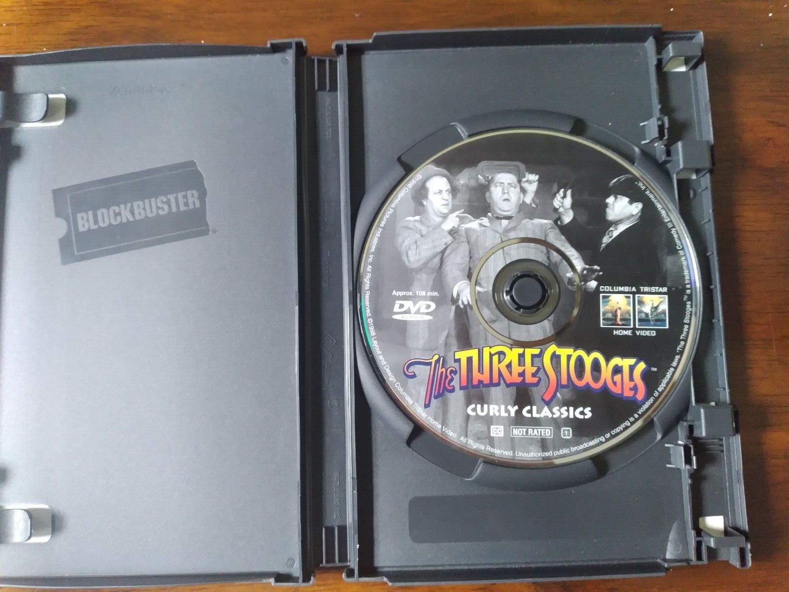 Three Stooges: Curly Classics – 1998 DVD – 6 Episodes – 108 Minutes – VGC