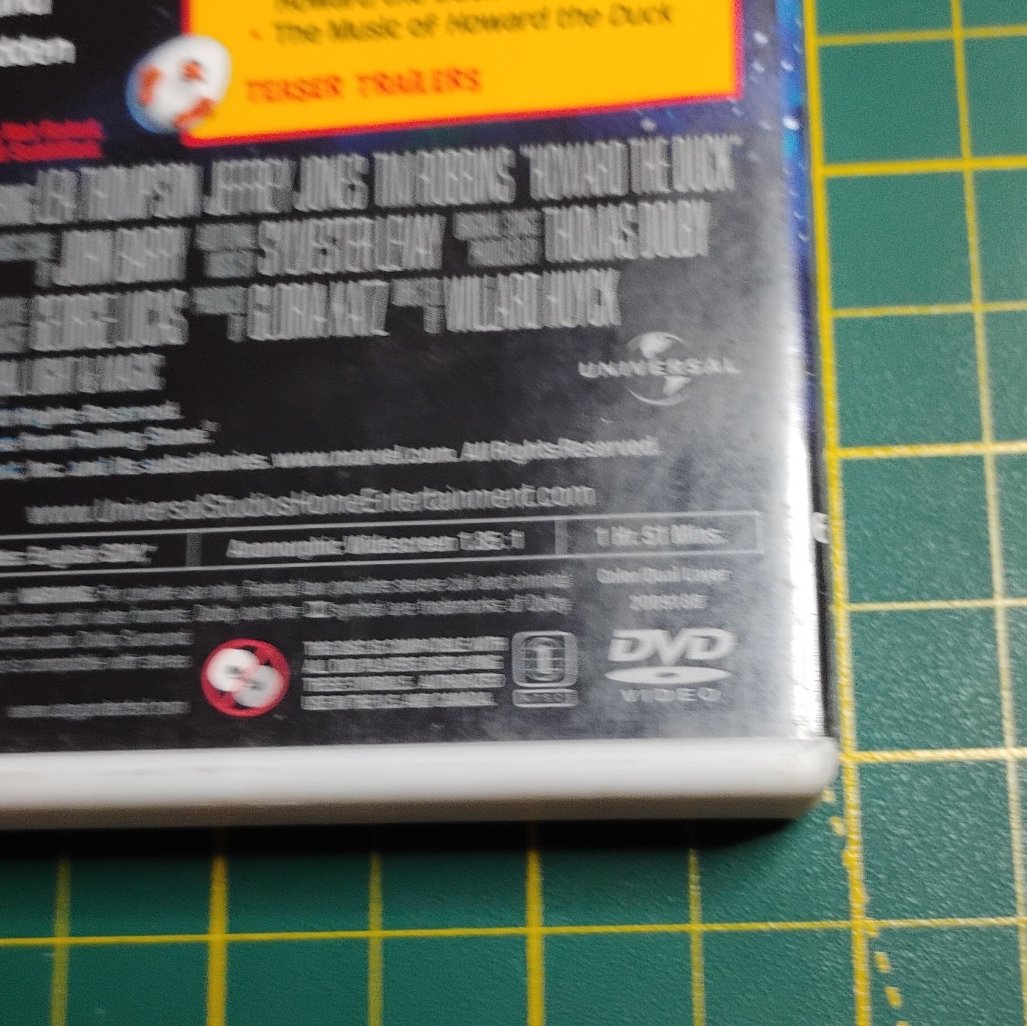 Universal Studios Howard the Duck DVD Special Edition PG 110 min Huyck