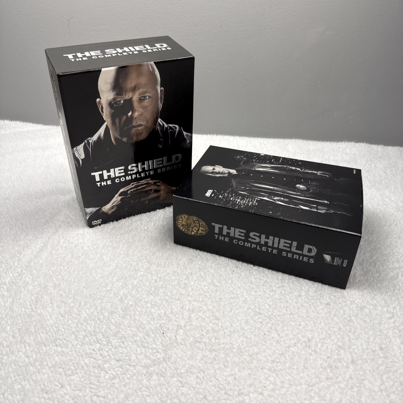 The Shield: The Complete Series (DVD, 2013, 29-Disc Box Set) Michael Chicklis