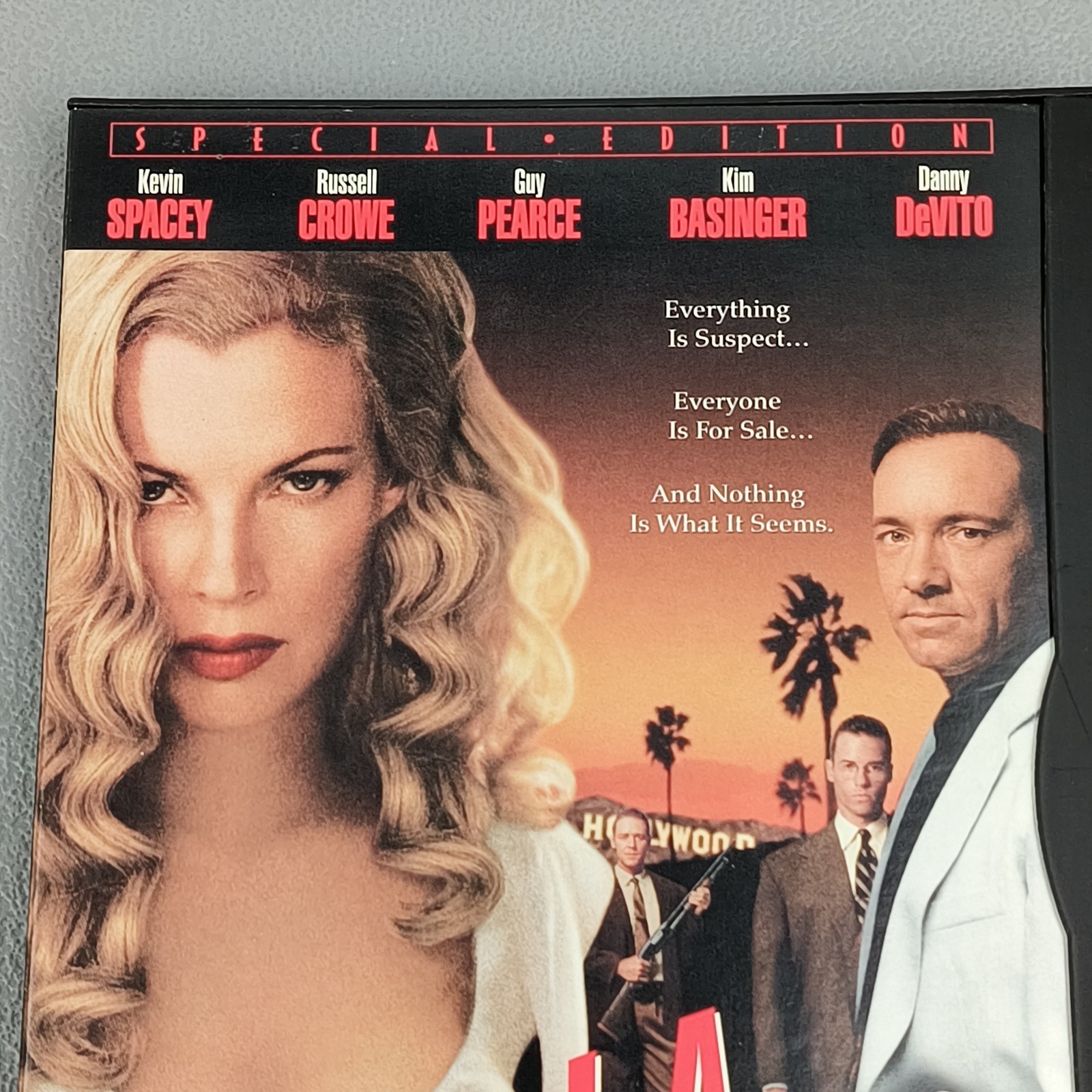 LA Confidential Movie Basinger Devito Spacey Crowe Academy Awards 085391491323