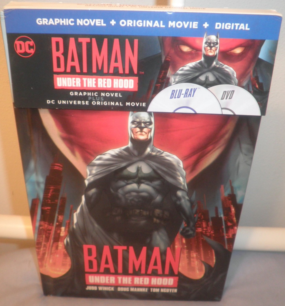 Batman Under the Red Hood Blu-ray Disc 2016-2 Disc Set- Includes Graphic Novel