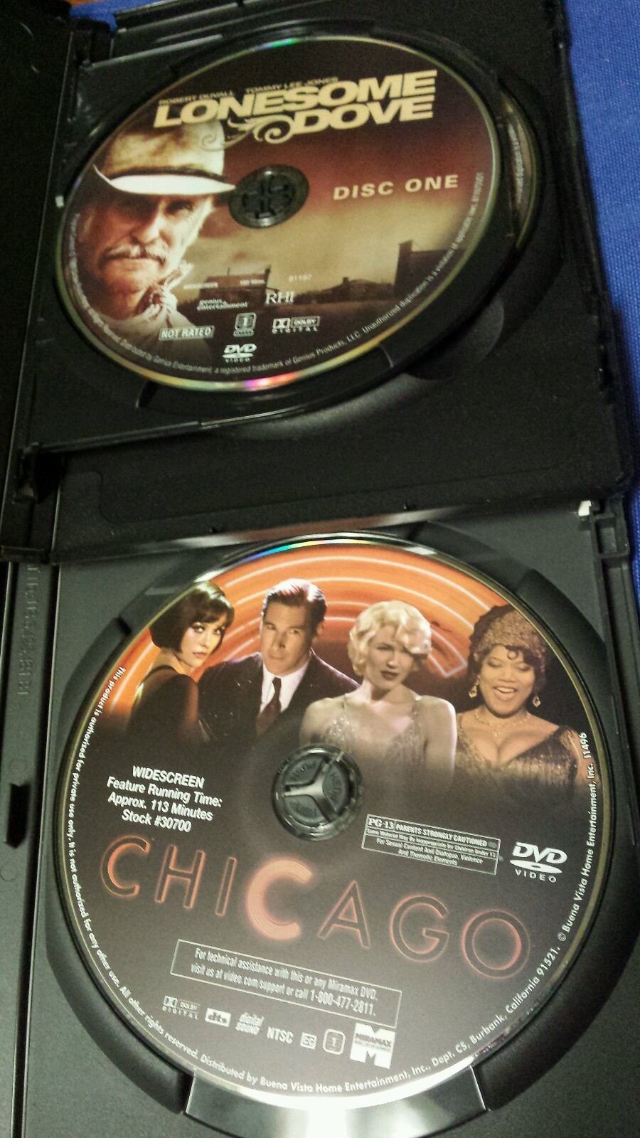 LOT OF 10 VARIOUS MOVIES ON DVD