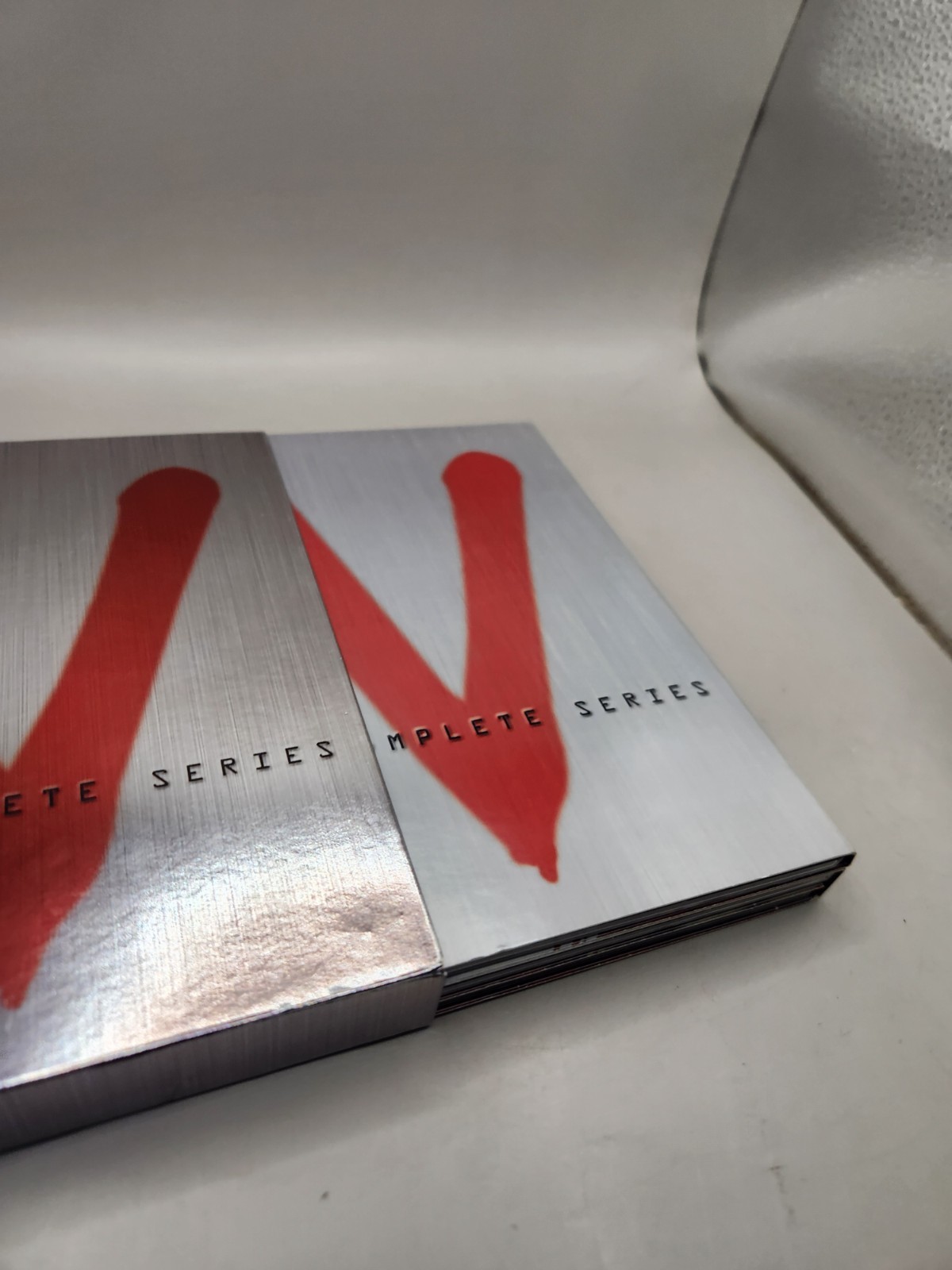 V The Complete Series DVD Box Set Used Sci-Fi TV Show All Seasons Collection