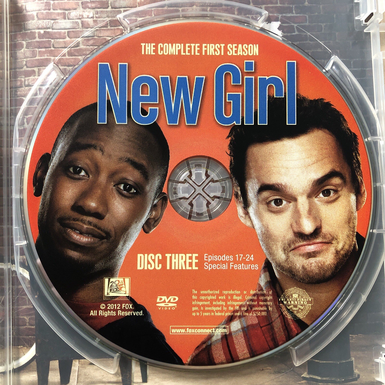 New Girl – Complete First Season (DVD, 2011) with Zooey Deschanel (USED, GOOD)