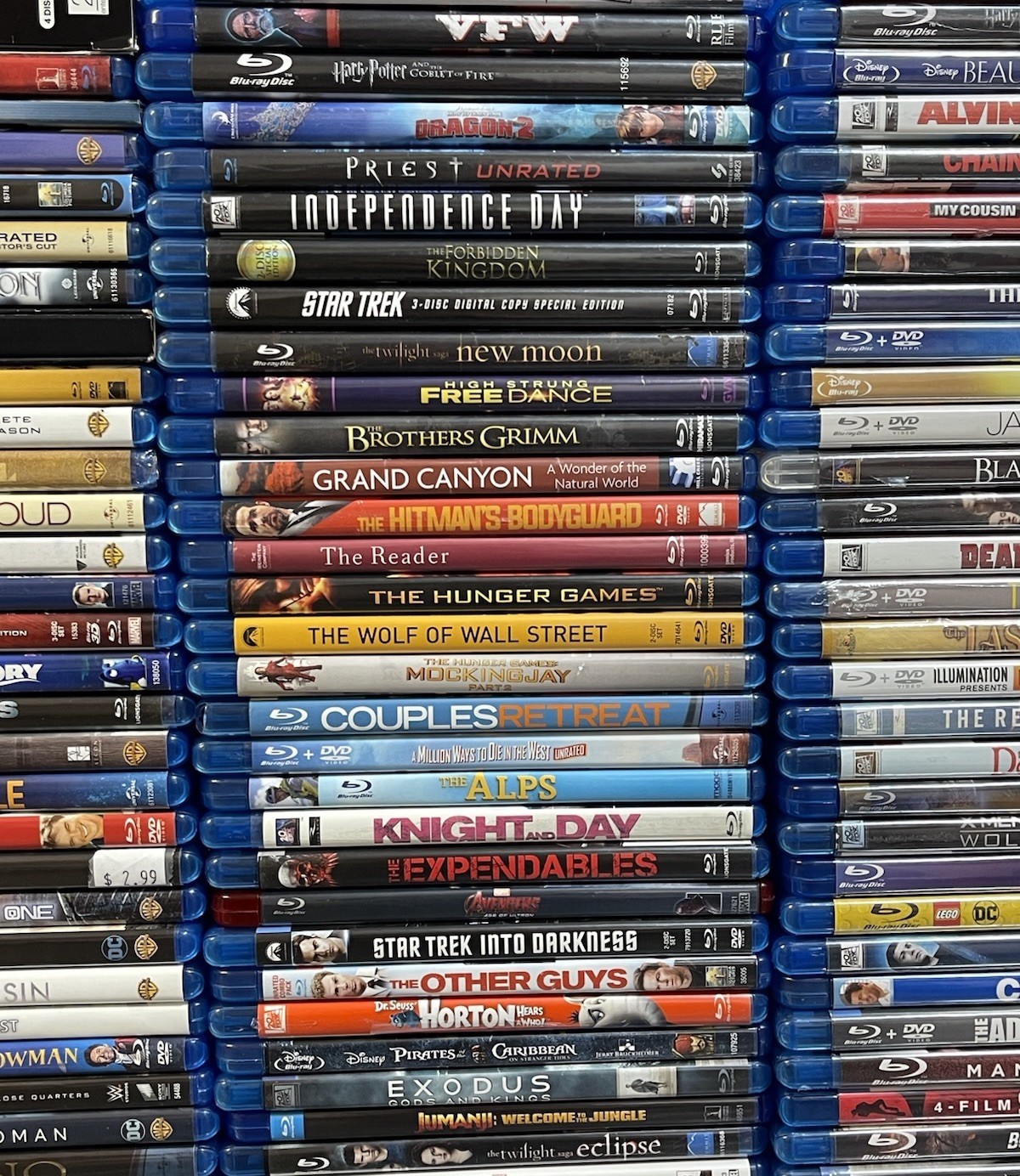 500 Wholesale Random Media Pieces : DVDs, Video Games : PC, XBOX +, CDs, Blu Ray