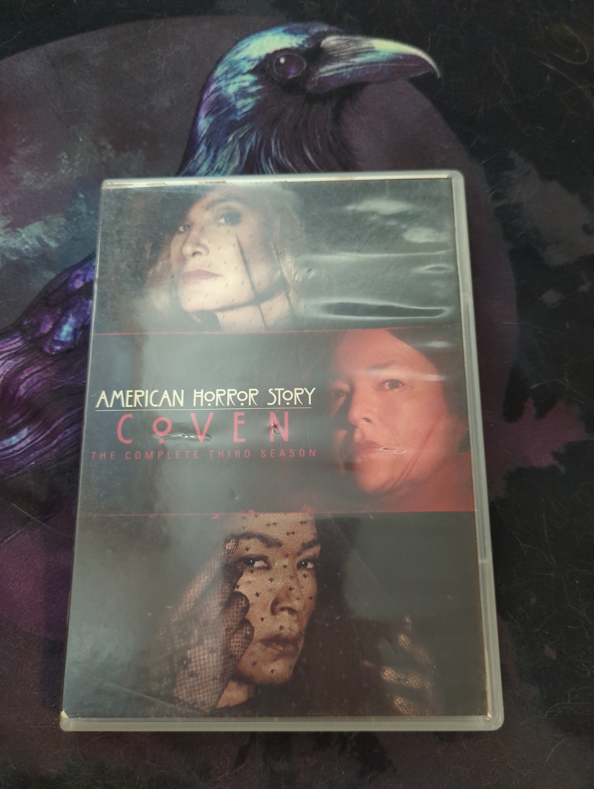 American Horror Story Coven Complete Third Season (DVD 4 DISC + BONUS DISC)