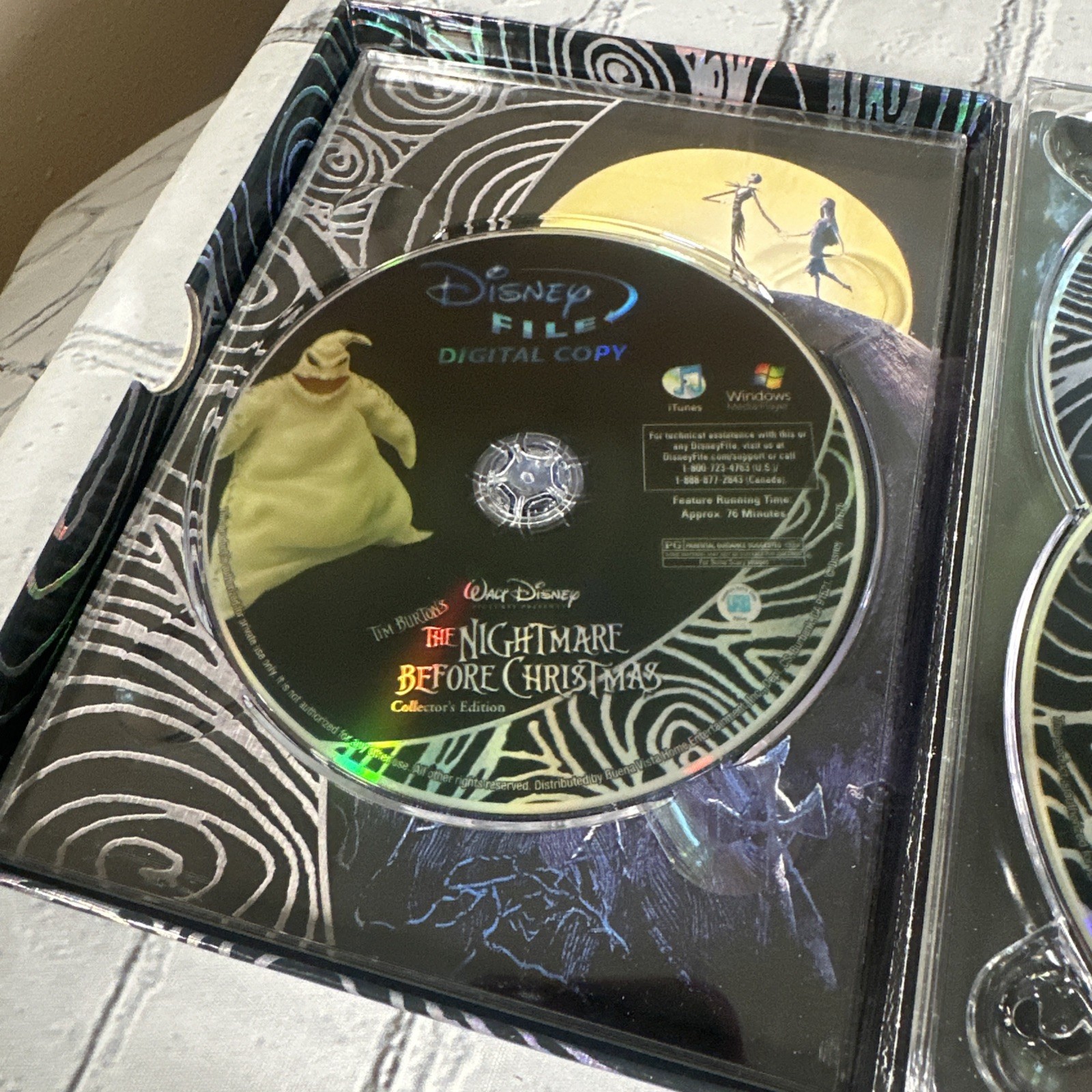 The Nightmare Before Christmas 2 Disc Collector’s Edition DVD W/ Slipcover