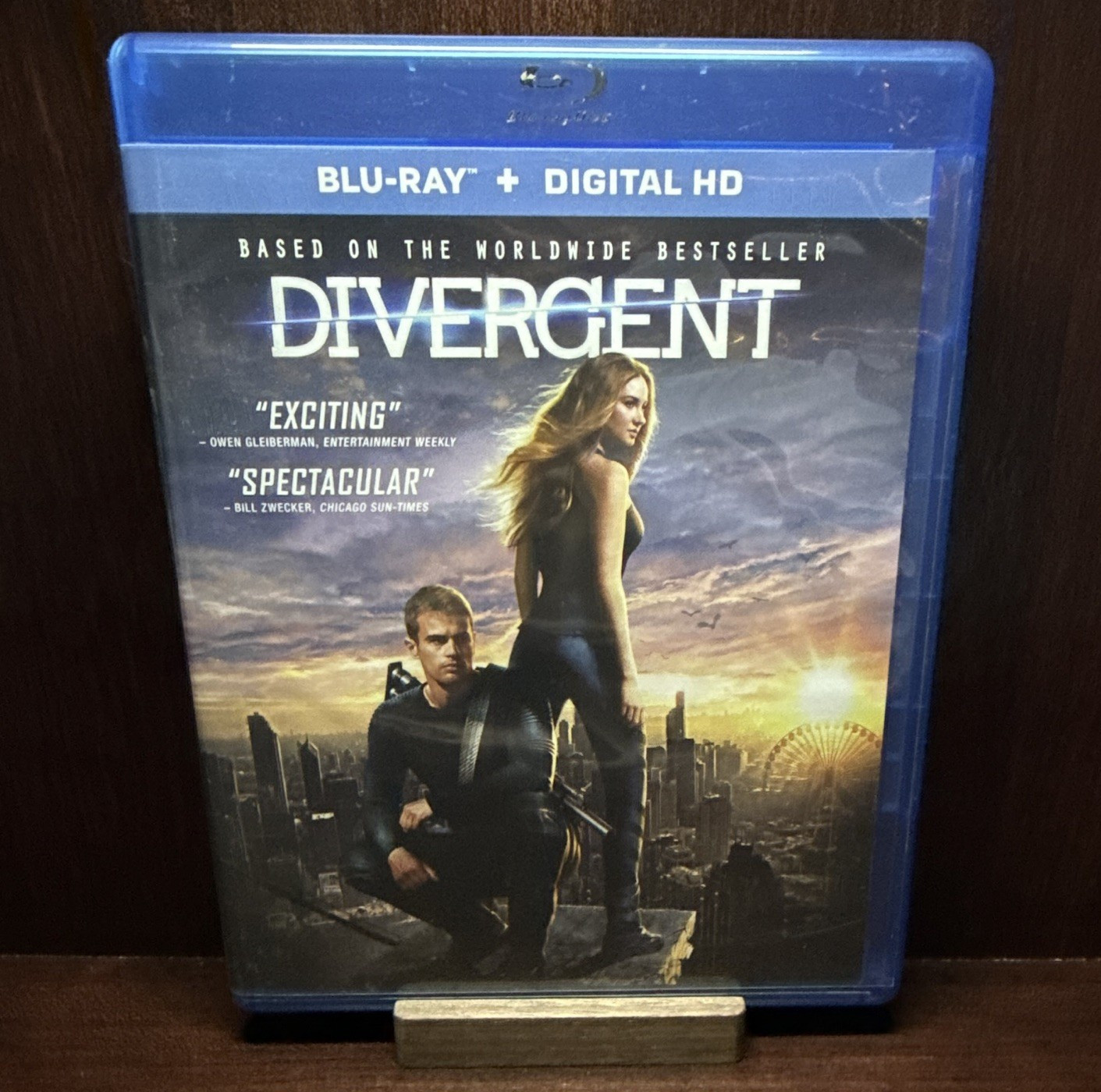 Lionsgate Divergent (2014) Blu-ray PG-13 139min Burger