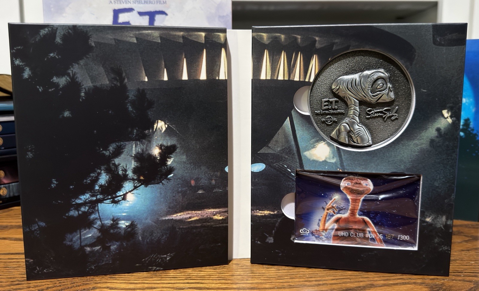 UHD Club: E.T. The Extra Terrestrial #187/300. **PLEASE READ DESCRIPTION**