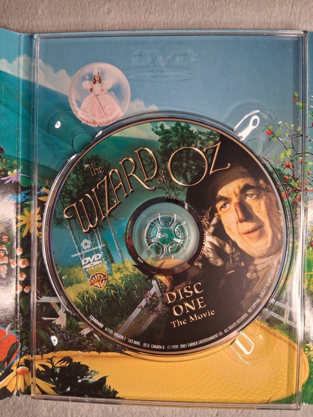 Warner Home Video The Wizard of Oz 3-Disc Collector’s DVD Commentary Region 1
