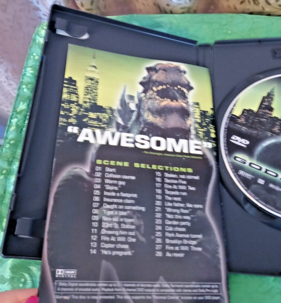 Godzilla Vintage 1998 Deluxe Widescreen Presentation DVD 139 Min. Rated PG-13