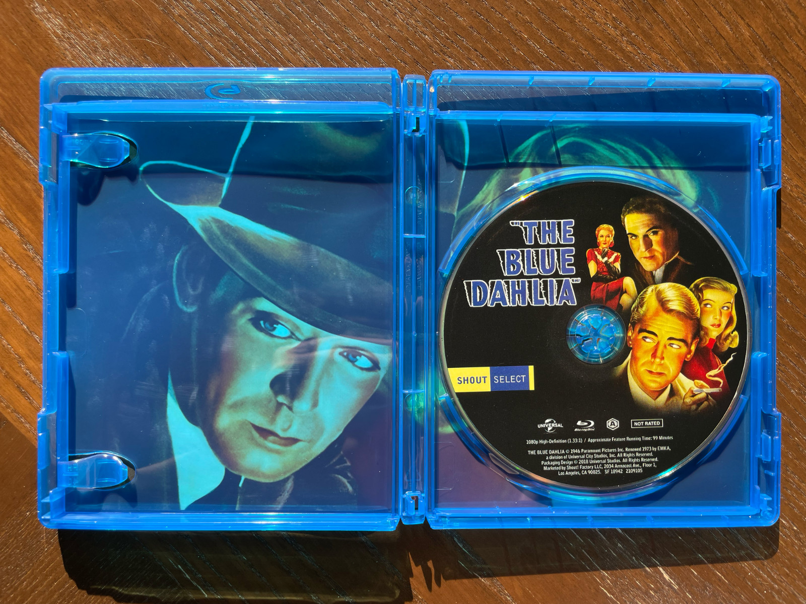 THE BLUE DAHLIA (1946) Blu-ray SHOUT FACTORY SELECT + Audio Commentary LIKE NEW!