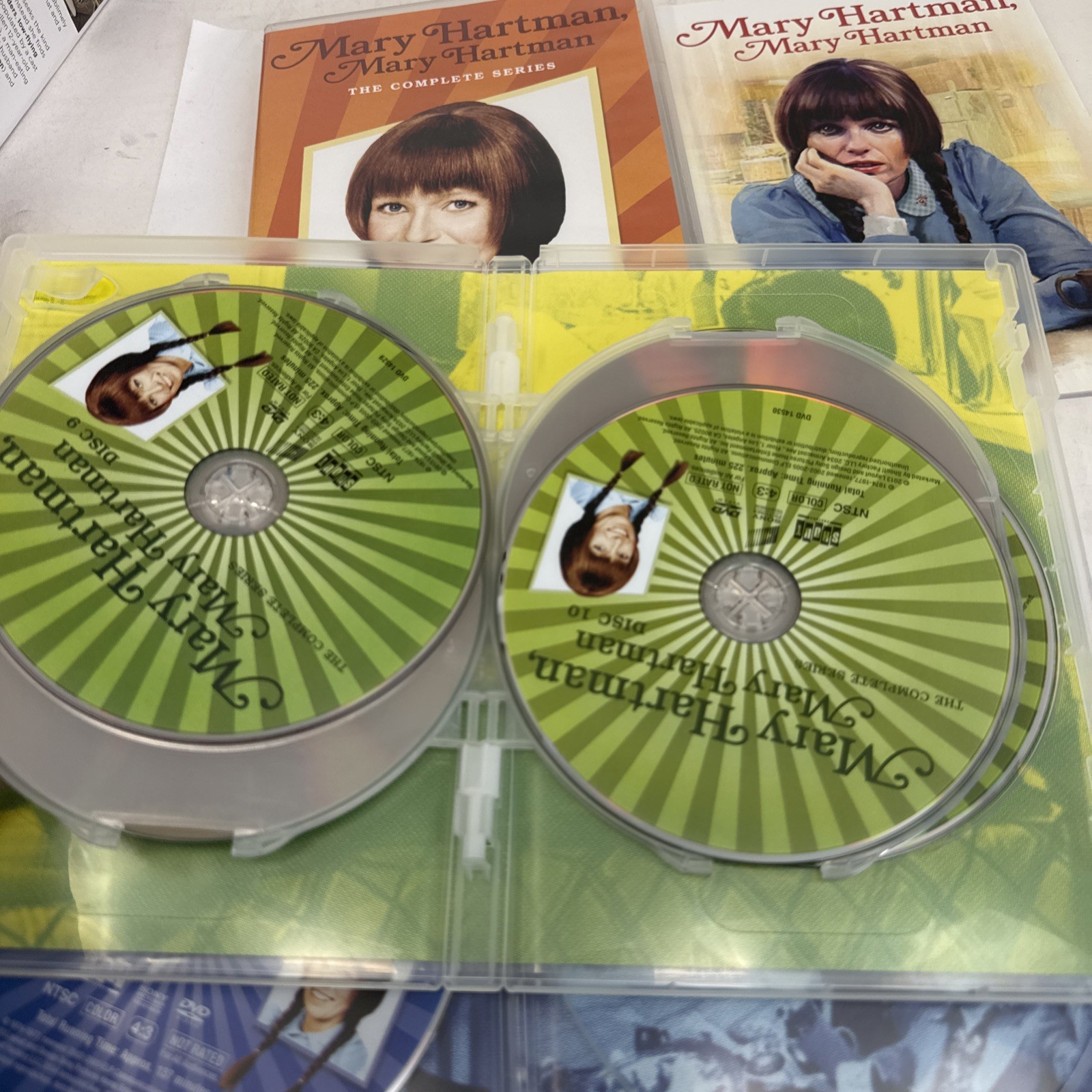 MARY HARTMAN, MARY HARTMAN: COMPLETE SERIES DVD Shout Factory *Disc 38 missing