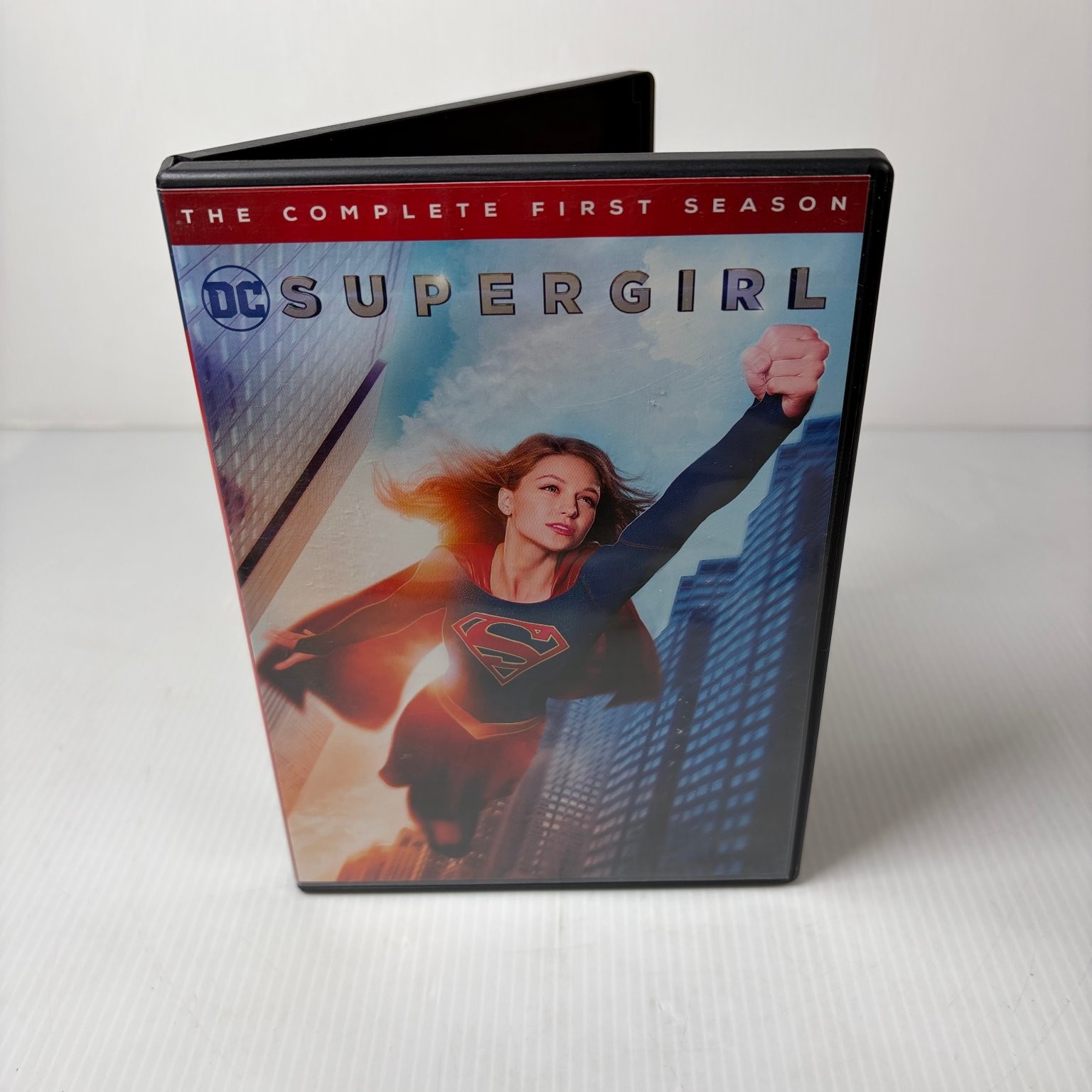 Supergirl: The Complete First Season DVD 2016 Melissa Benoist DC Comics TV Show