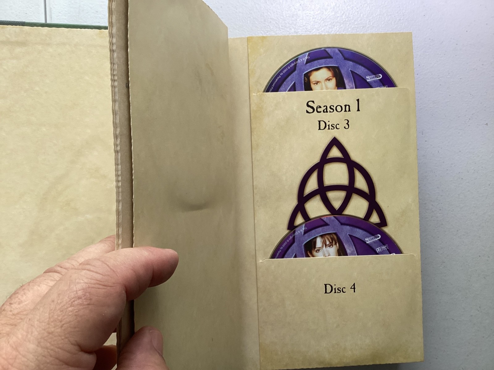 Charmed Book of Shadows DVD Set Missing 1 Disc Bonus Disc Included 48 Discs