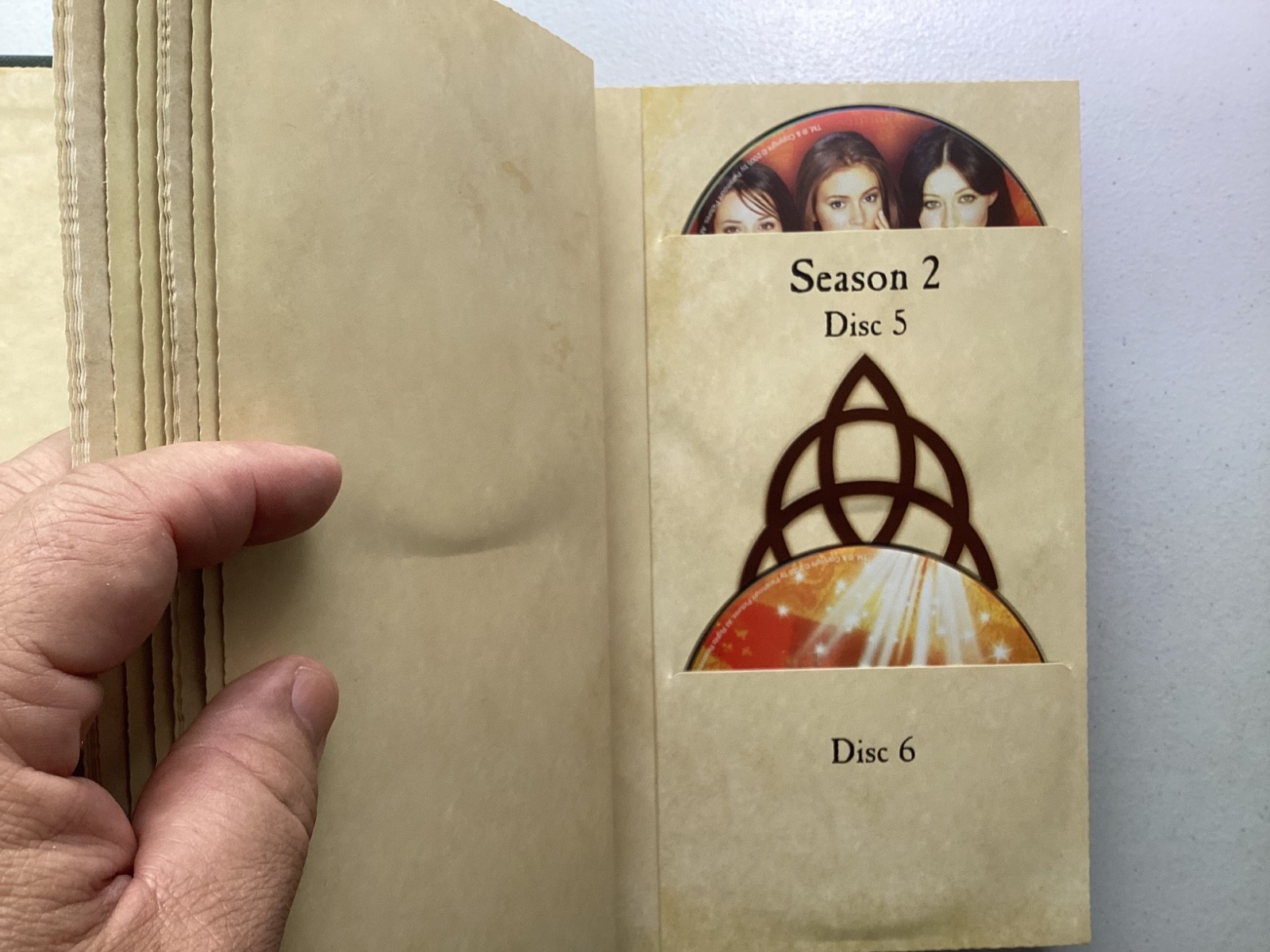 Charmed Book of Shadows DVD Set Missing 1 Disc Bonus Disc Included 48 Discs