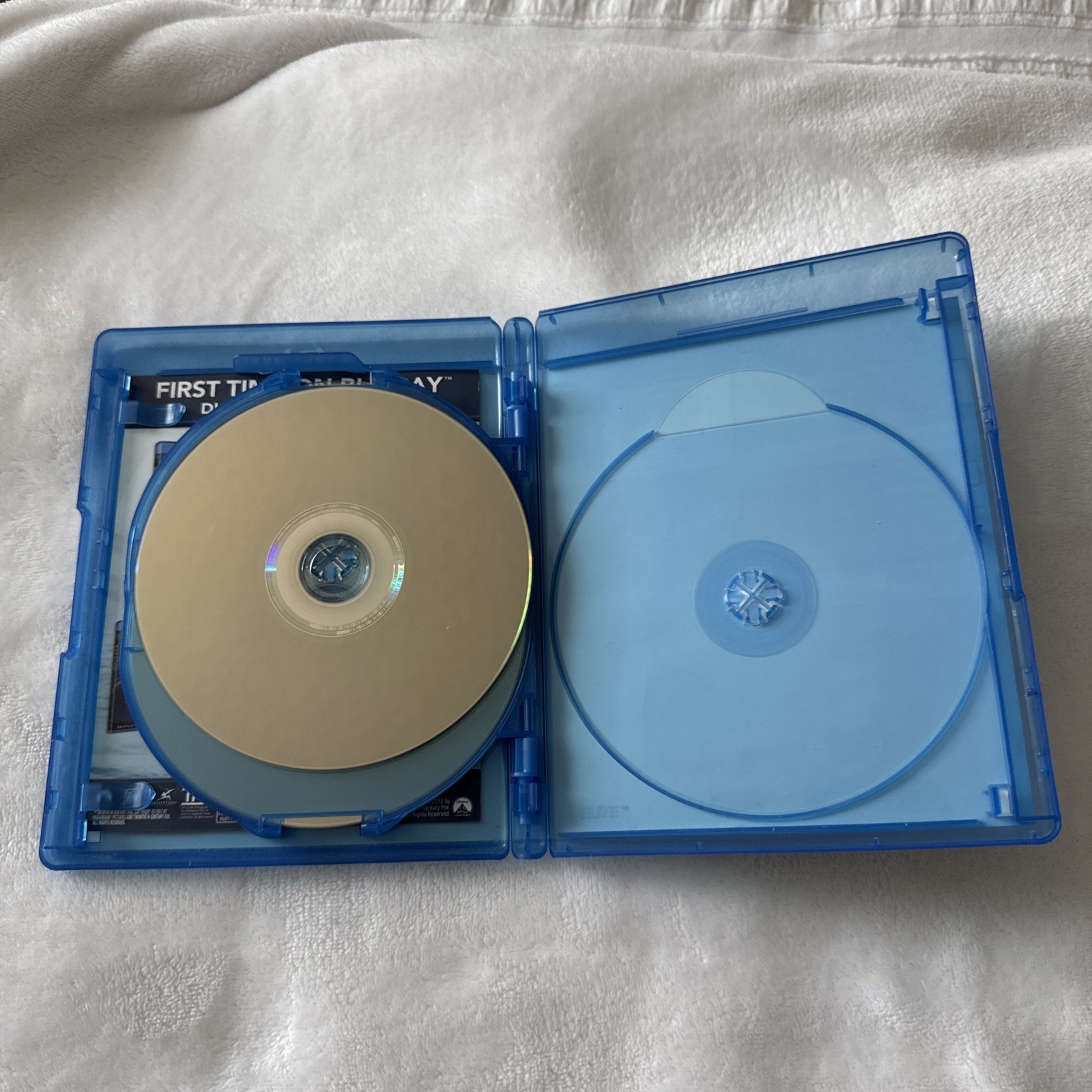 Titanic (Four-Disc Combo: Blu-ray / DVD) Great Condition!