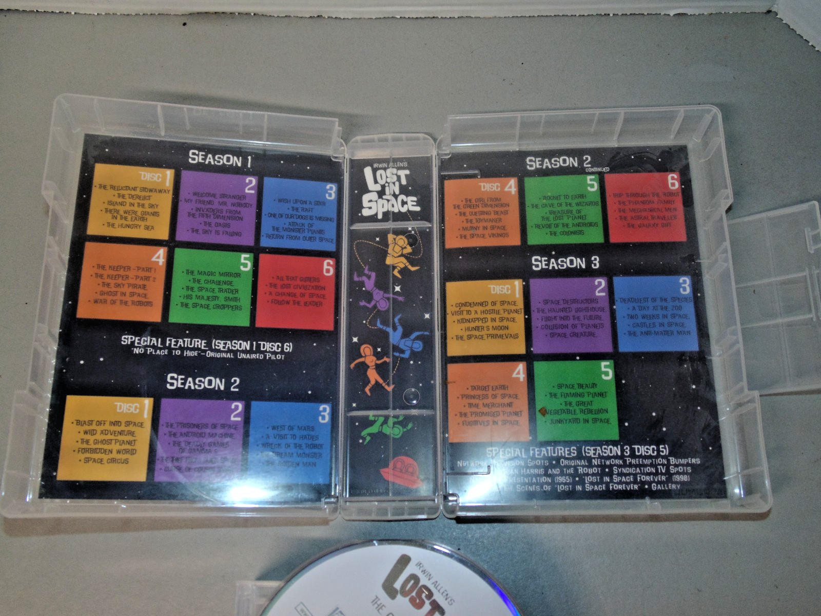 Irwin Allen’s Lost in Space – Complete TV Series 17-Disc DVD 2019 Box Set Sci-Fi