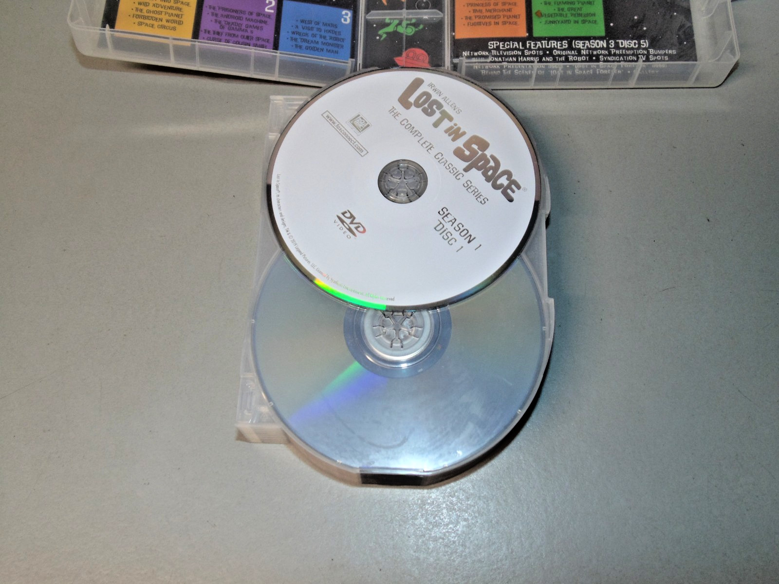 Irwin Allen’s Lost in Space – Complete TV Series 17-Disc DVD 2019 Box Set Sci-Fi