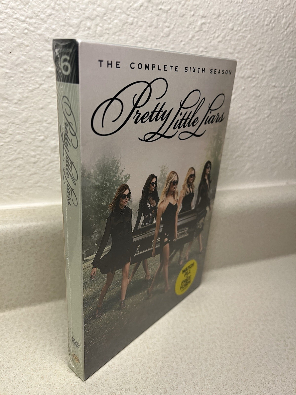 TV Show DVD Box Set – Parenthood New – MacGyver – Girls Next Door – Rescue Me