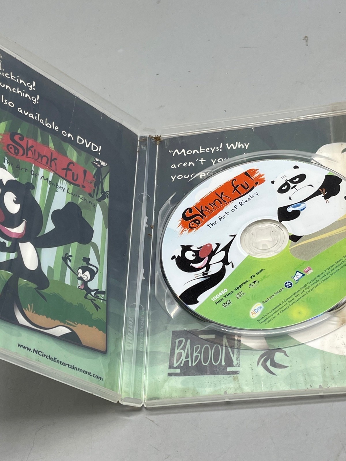 Skunk fu DVD 2007 cartoon saloon 78 min not rated english READ