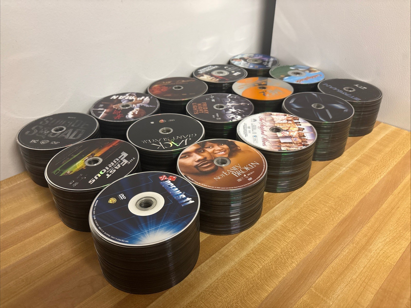 Lot of 100 Pre-Owned Loose Disc DVD’s – Various Genres – Very Good Condition