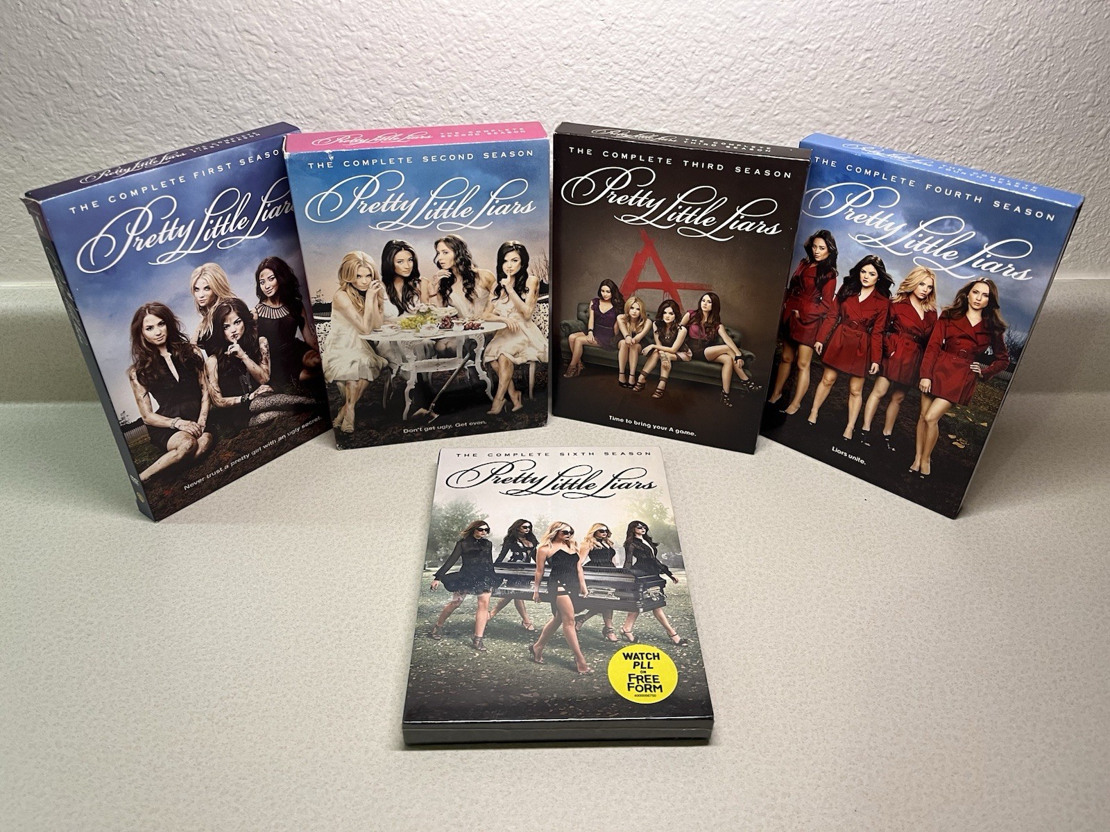 TV Show DVD Box Set – Parenthood New – MacGyver – Girls Next Door – Rescue Me
