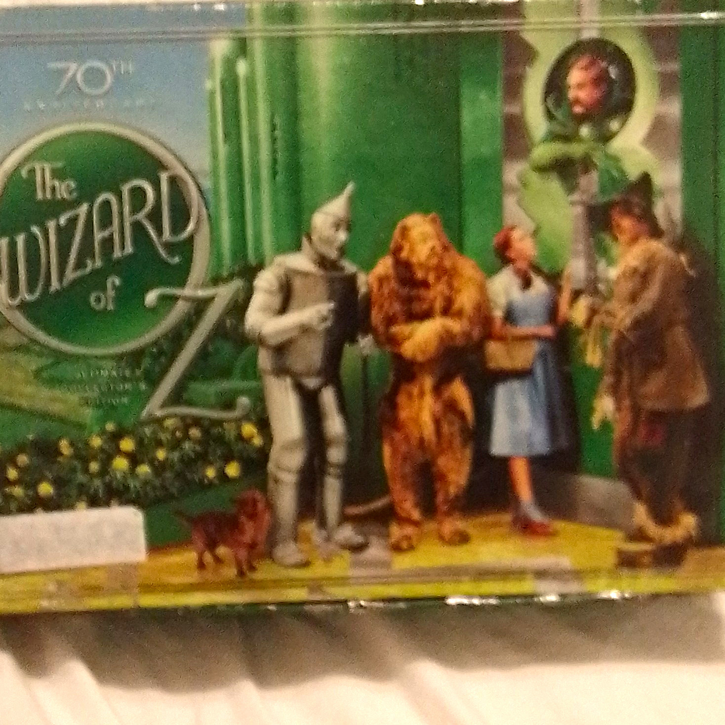 The Wizard of Oz Blu-ray Musical (G) w/ Book Included – English