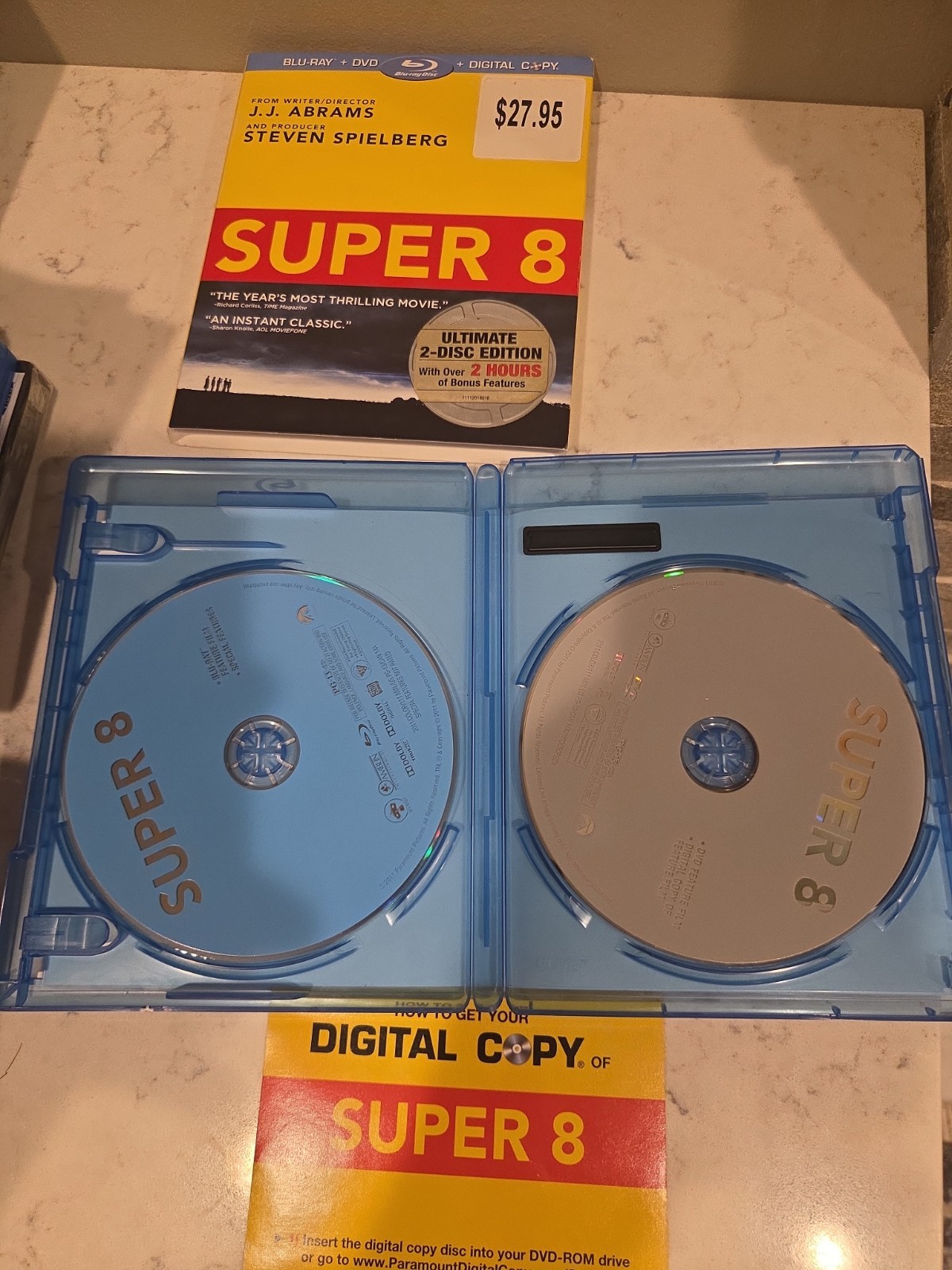 Super 8 – Blu-Ray + DVD – J.J. Abrams – Steven Spielberg Ultimate Edition – New