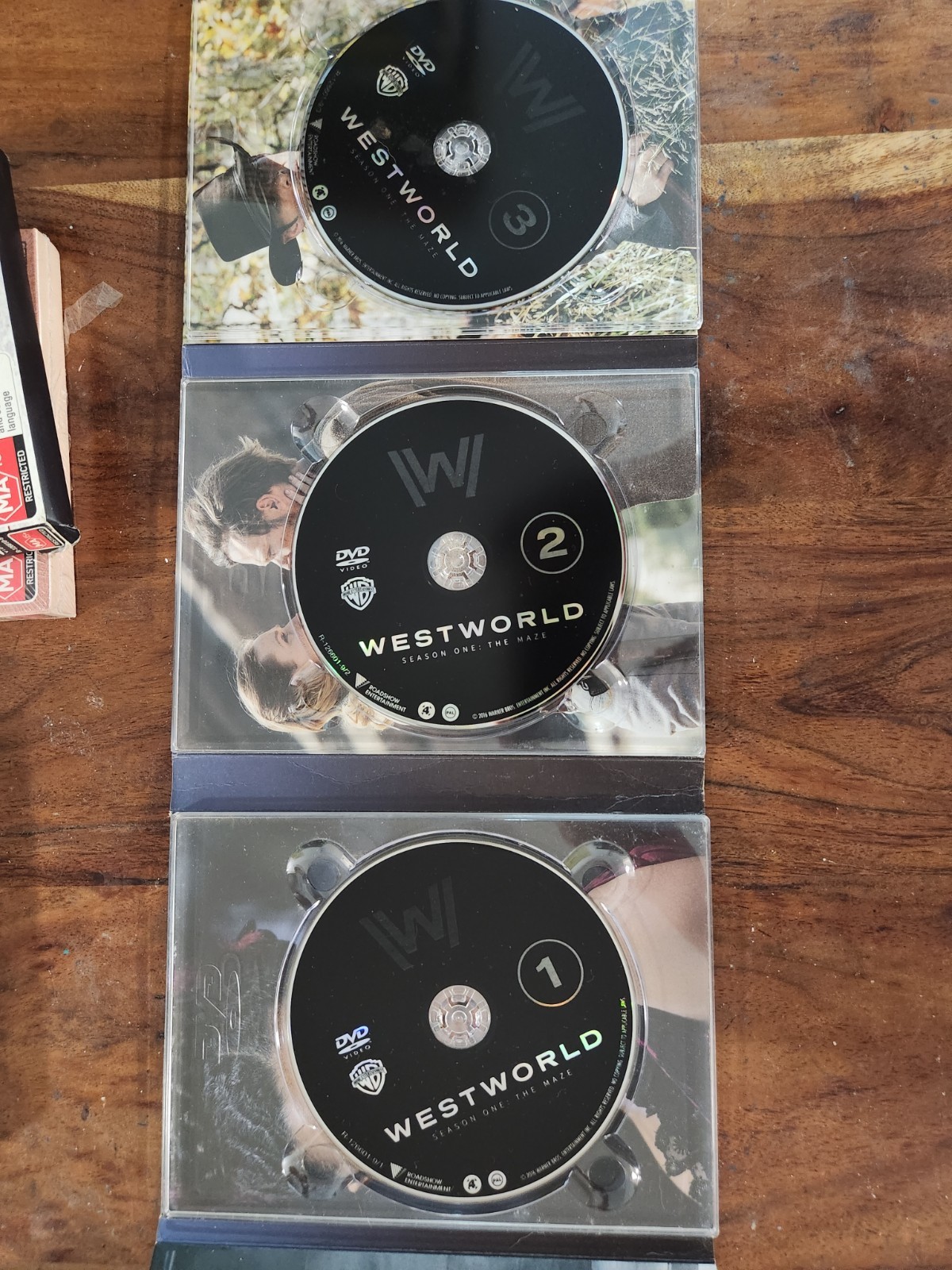 WESTWORLD Seasons 1-3 Complete – Seasons 3 Sealed – Region 4 – VGC