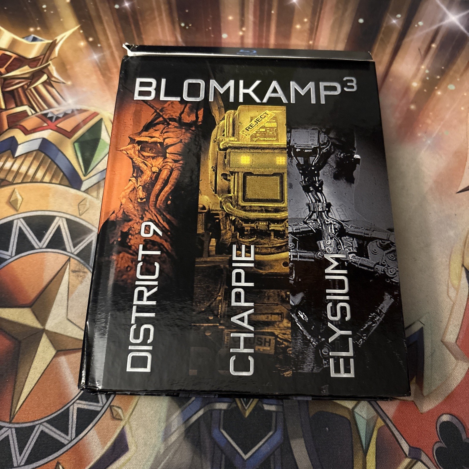 BLOMKAMP 3 Chappie / District 9 / Elysium 3 Blu-ray Disc Set w/ Book