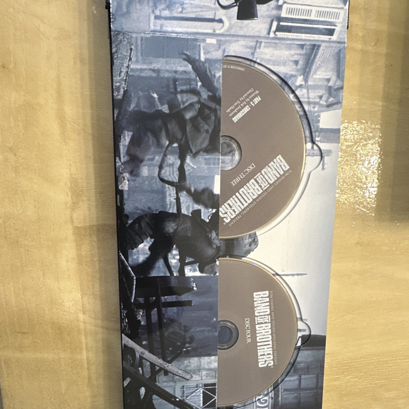 Band of Brothers / The Pacific DVD Box Set Cardboard Sleeve Tom Hanks