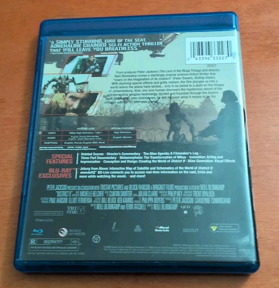 District 9 blu-ray Neill Blomkamp Terri Tatchell Sharlto Copley Jason Cope