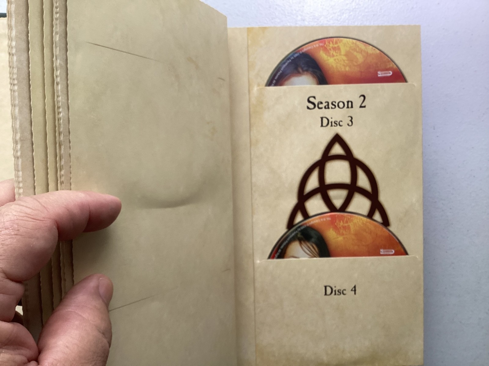 Charmed Book of Shadows DVD Set Missing 1 Disc Bonus Disc Included 48 Discs