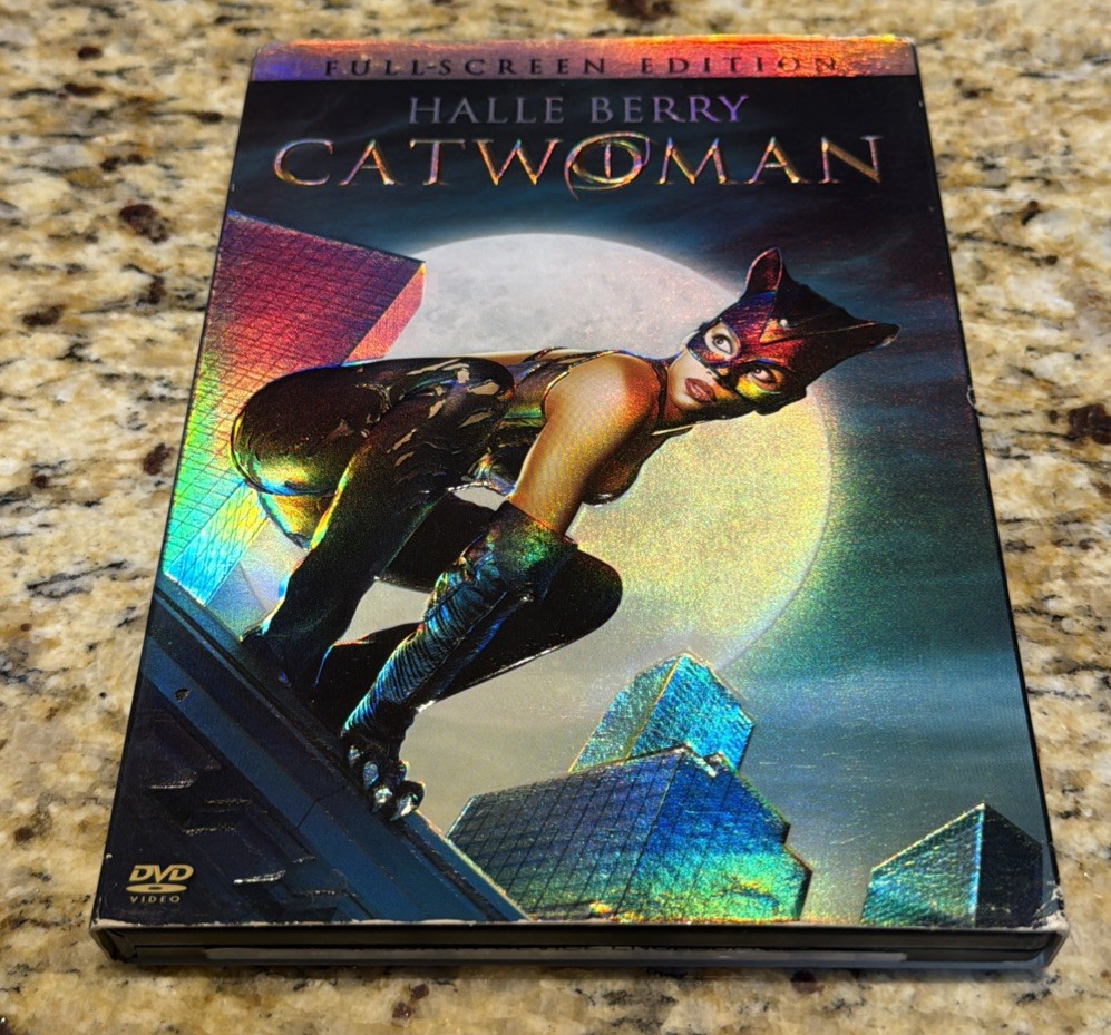 CATWOMAN DVD FULL SCREEN HALLE BERRY WITH CARDBOARD SLEEVE