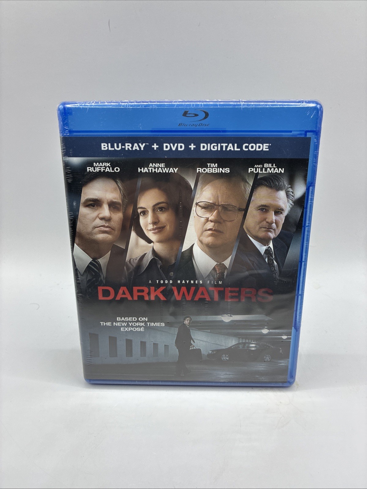 Dark Waters Blu-ray Mark Ruffalo NEW Widescreen Subtitles SEALED