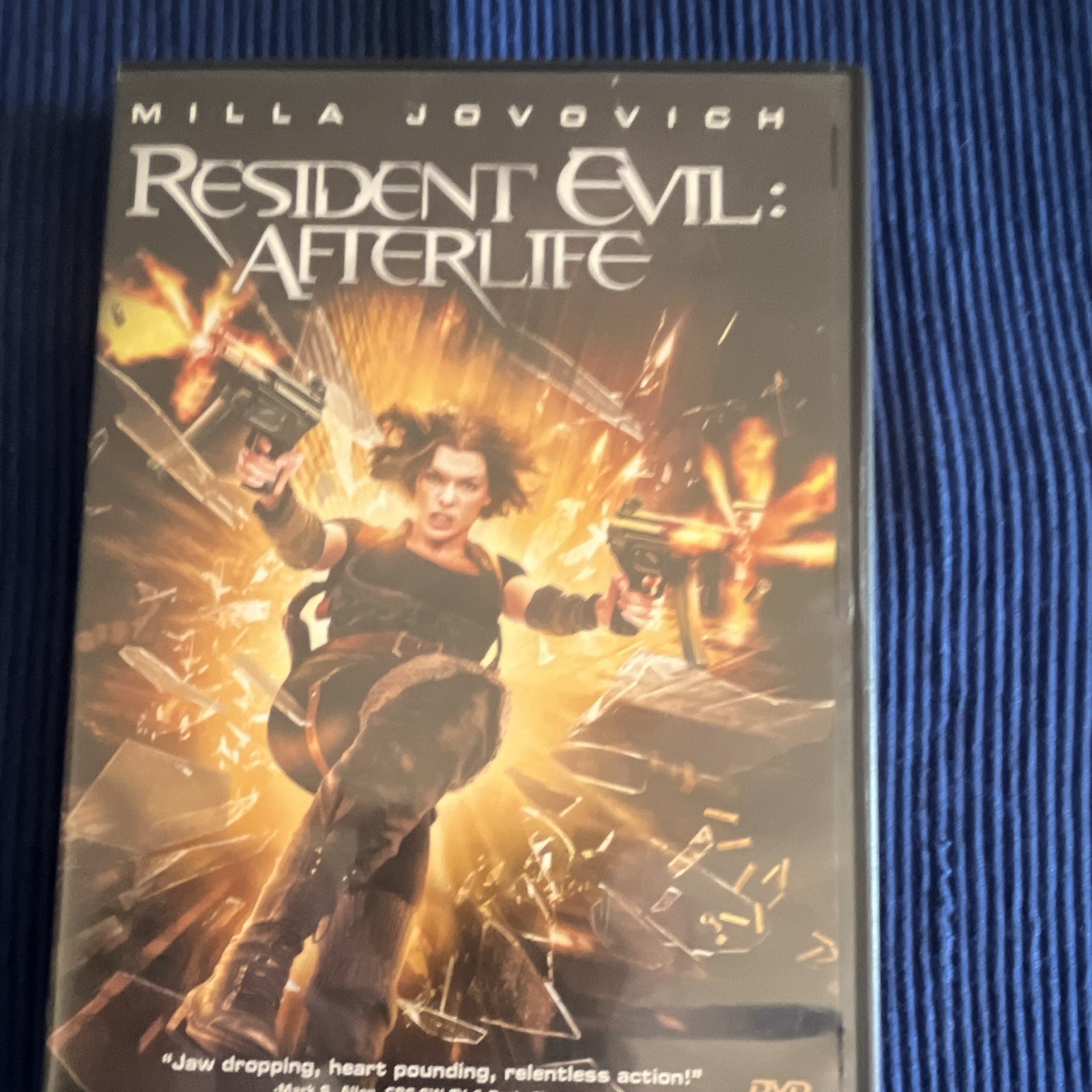 Sony Resident Evil: Afterlife DVD R English/French Commentary 2.35:1 96 Min