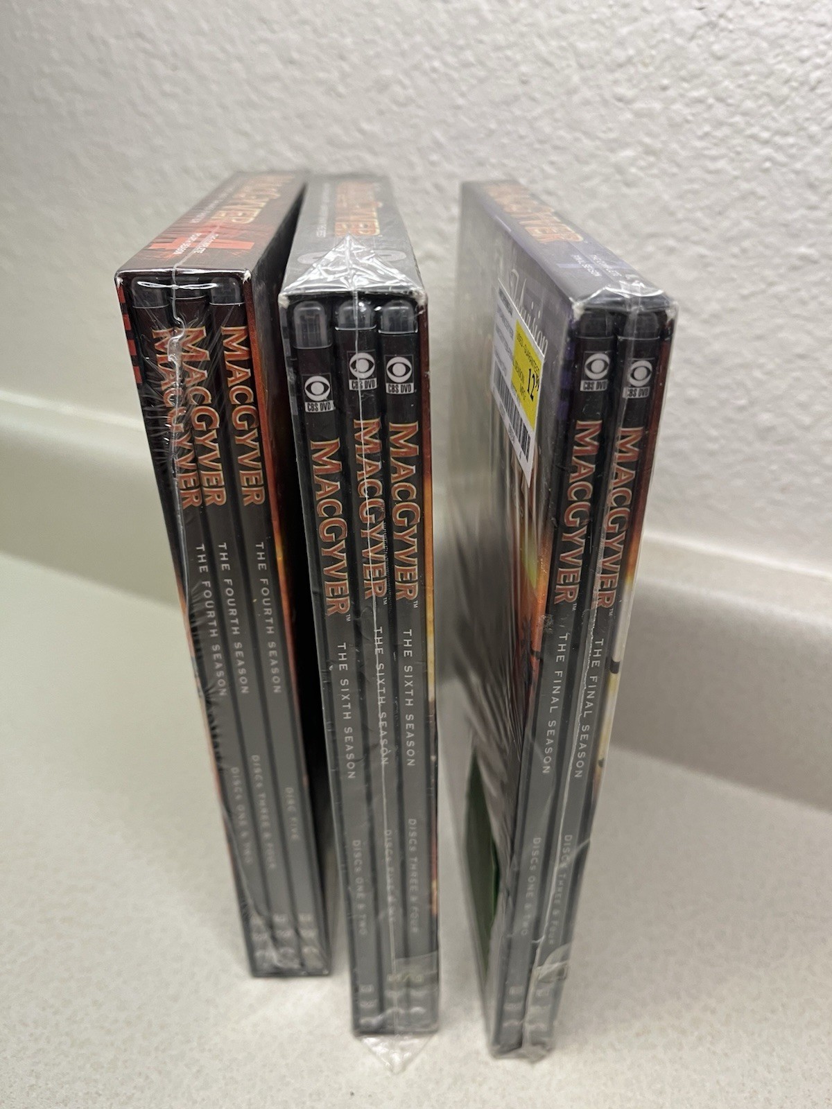 TV Show DVD Box Set – Parenthood New – MacGyver – Girls Next Door – Rescue Me