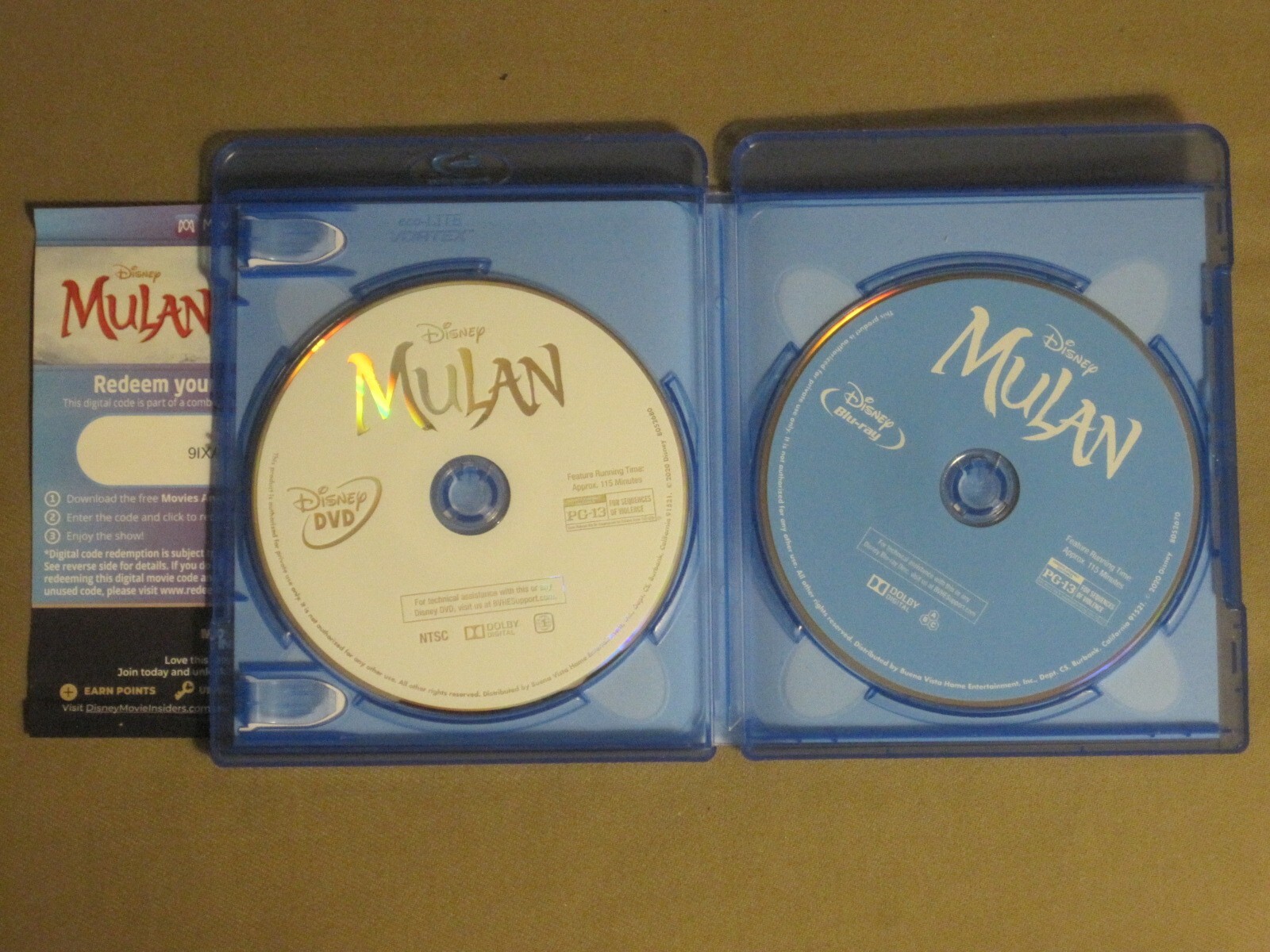 MULAN (2020) BLU RAY + DVD NIKI CARO LIU YIFEI DONNIE YEN GONG LI DISNEY NM