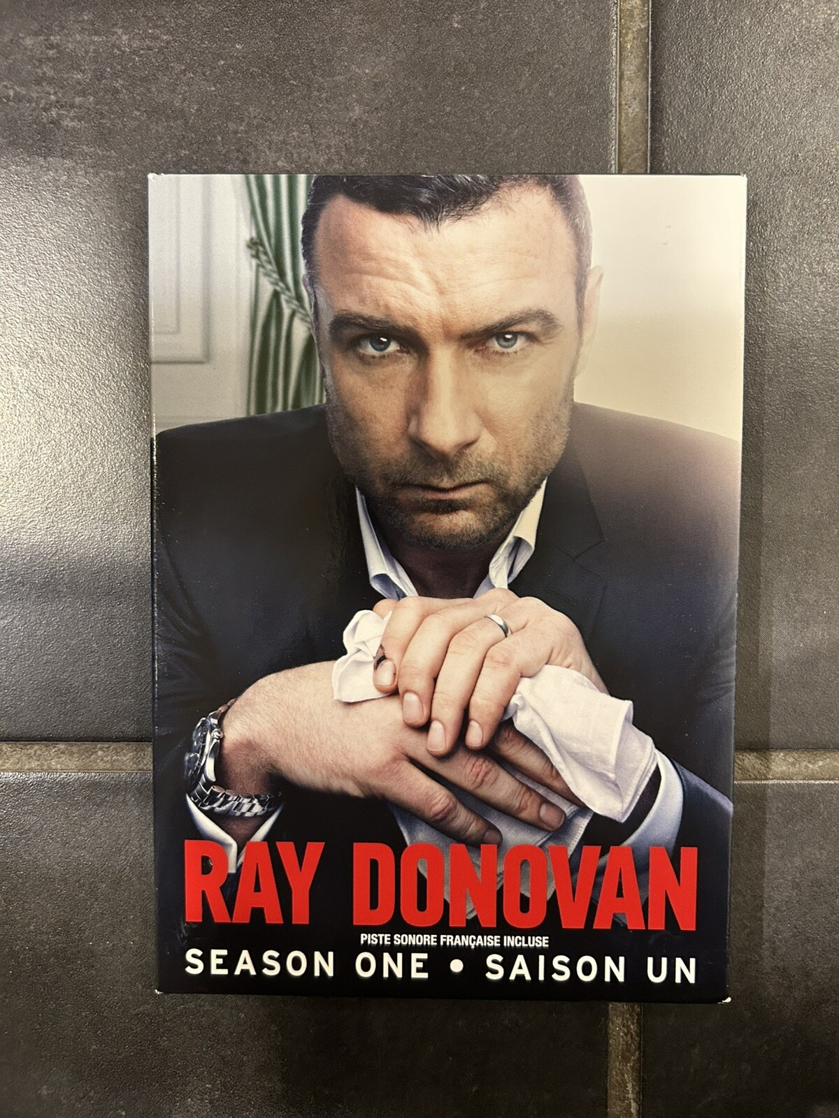 Ray Donovan The Complete Season One DVD Series – S4