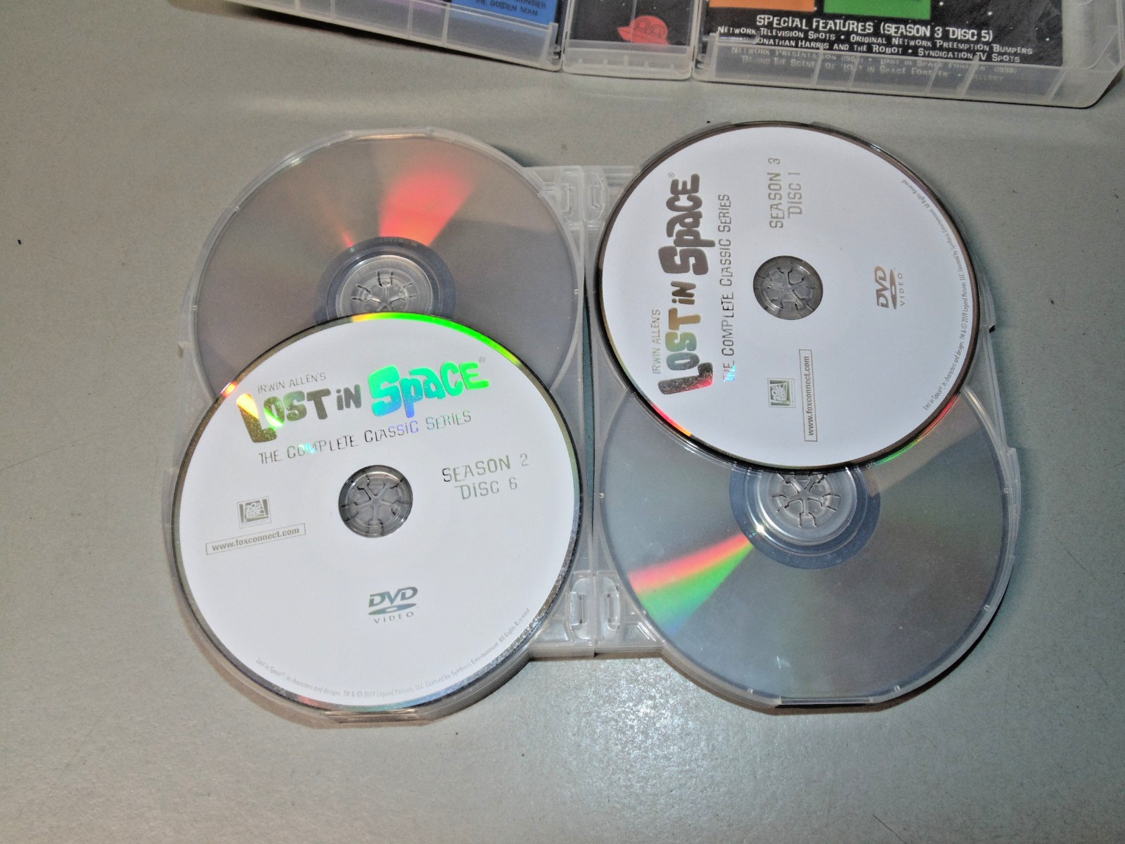 Irwin Allen’s Lost in Space – Complete TV Series 17-Disc DVD 2019 Box Set Sci-Fi