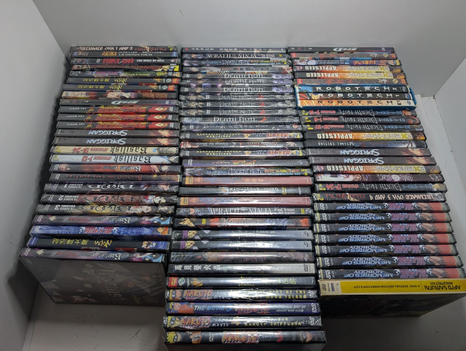 Huge Anime DVD Lot 84 Titles Death Note Naruto Bleach Robotech Taiwan Imports