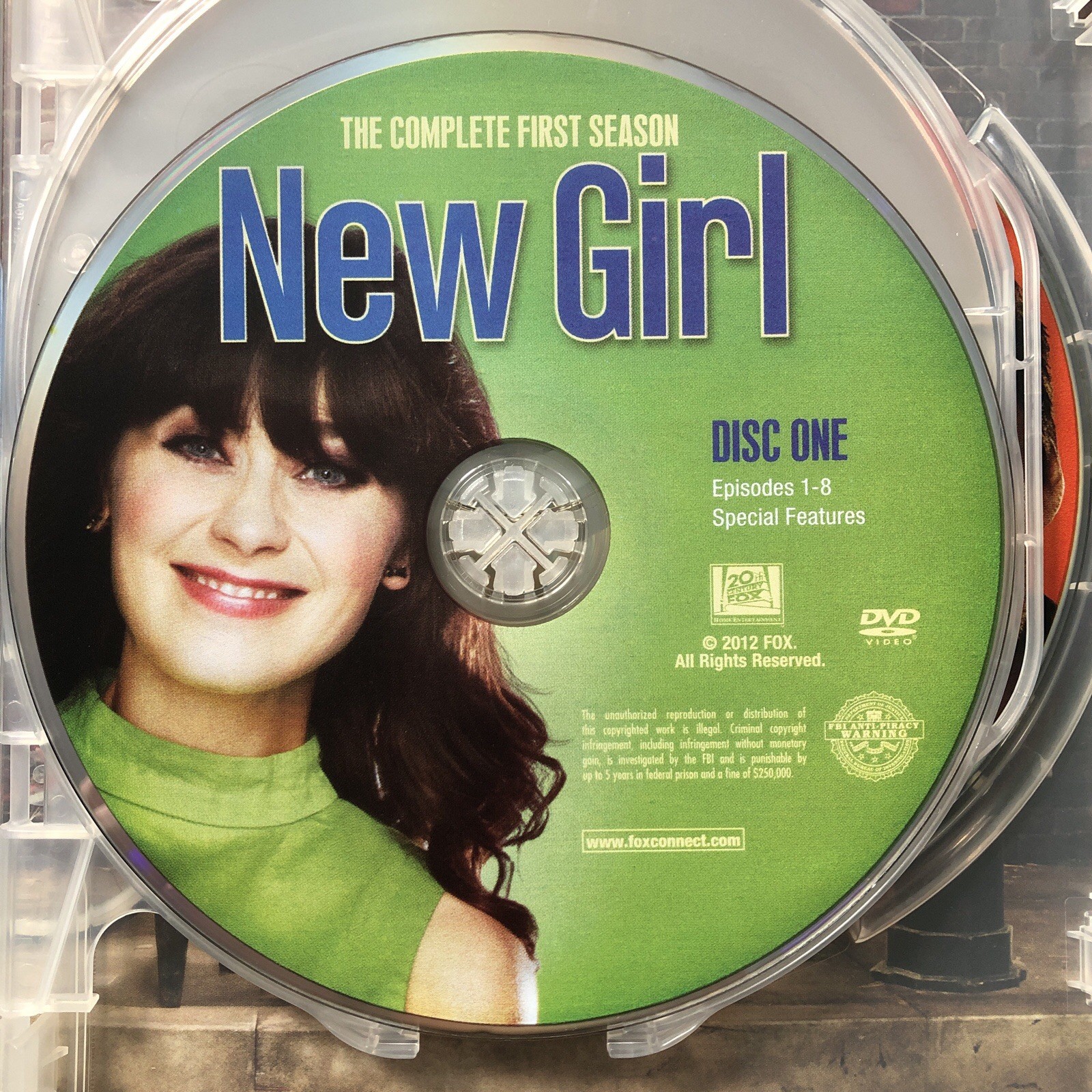 New Girl – Complete First Season (DVD, 2011) with Zooey Deschanel (USED, GOOD)