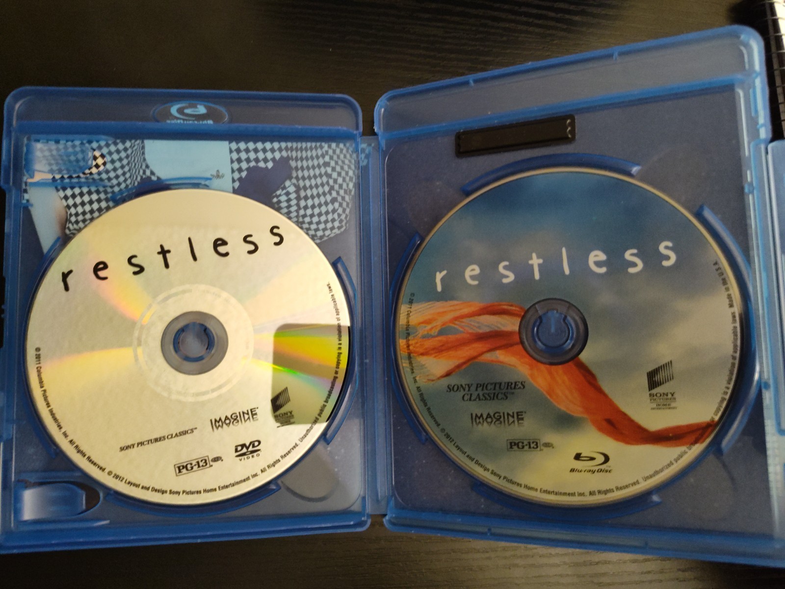 Restless 2011 Sony Pictures Classics Blu-ray + DVD Gus Van Sant PG-13 91m