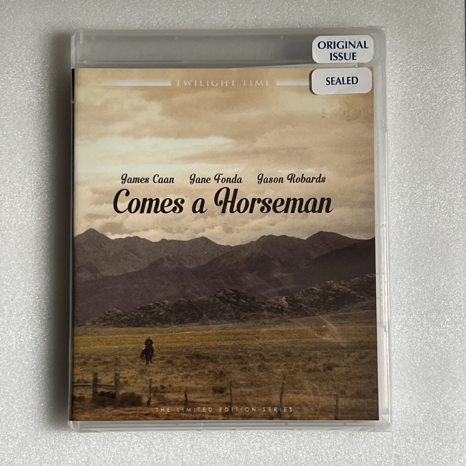 COMES A HORSEMAN (1978) – Twilight Time Blu Ray Limited Edition of 3000 OOP Rare