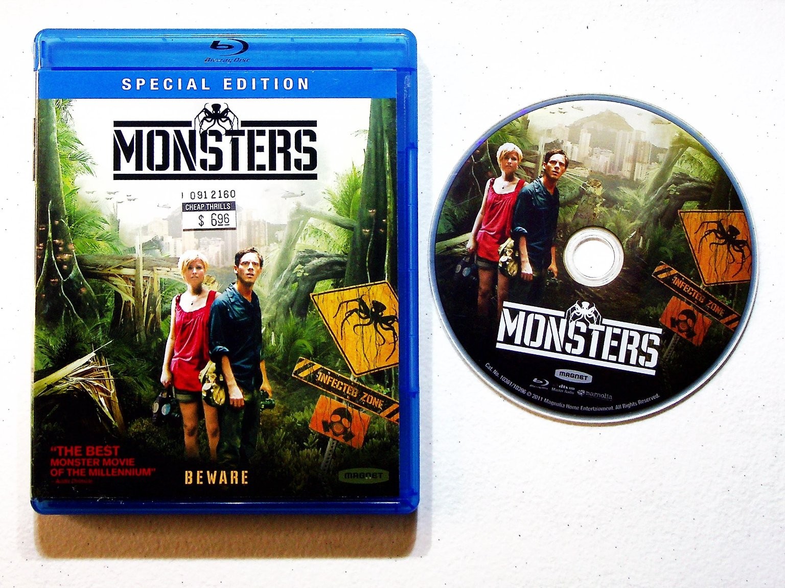 MONSTERS Blu-ray 2010 Special Edition Gareth Edwards Alien Invasion Film