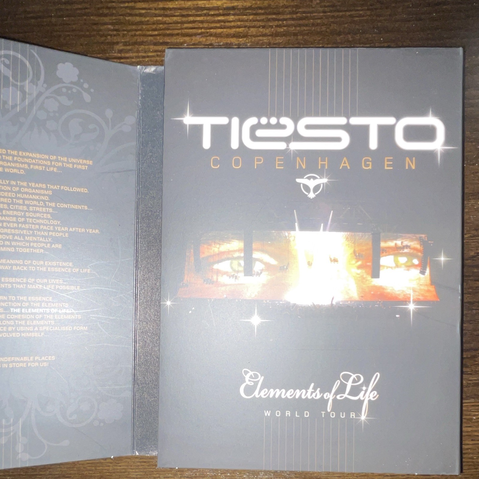 Tiësto – Copenhagen: Elements of Life World Tour DVD 2-Disc Set Cardboard Sleeve