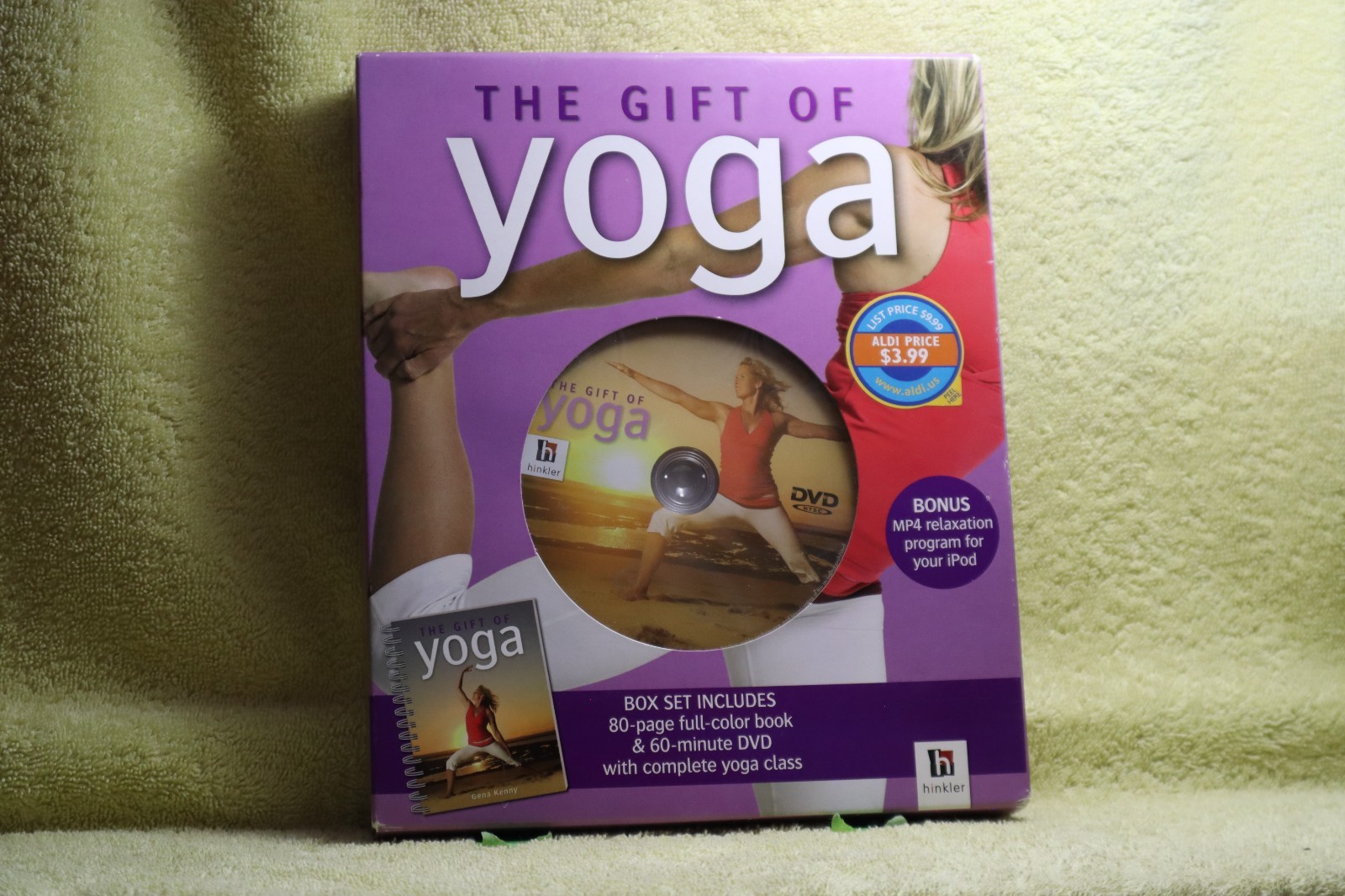 THE GIFT OF YOGA-2008 Boxed Set DVD & 80-Page Instruction Book. 60 min DVD New