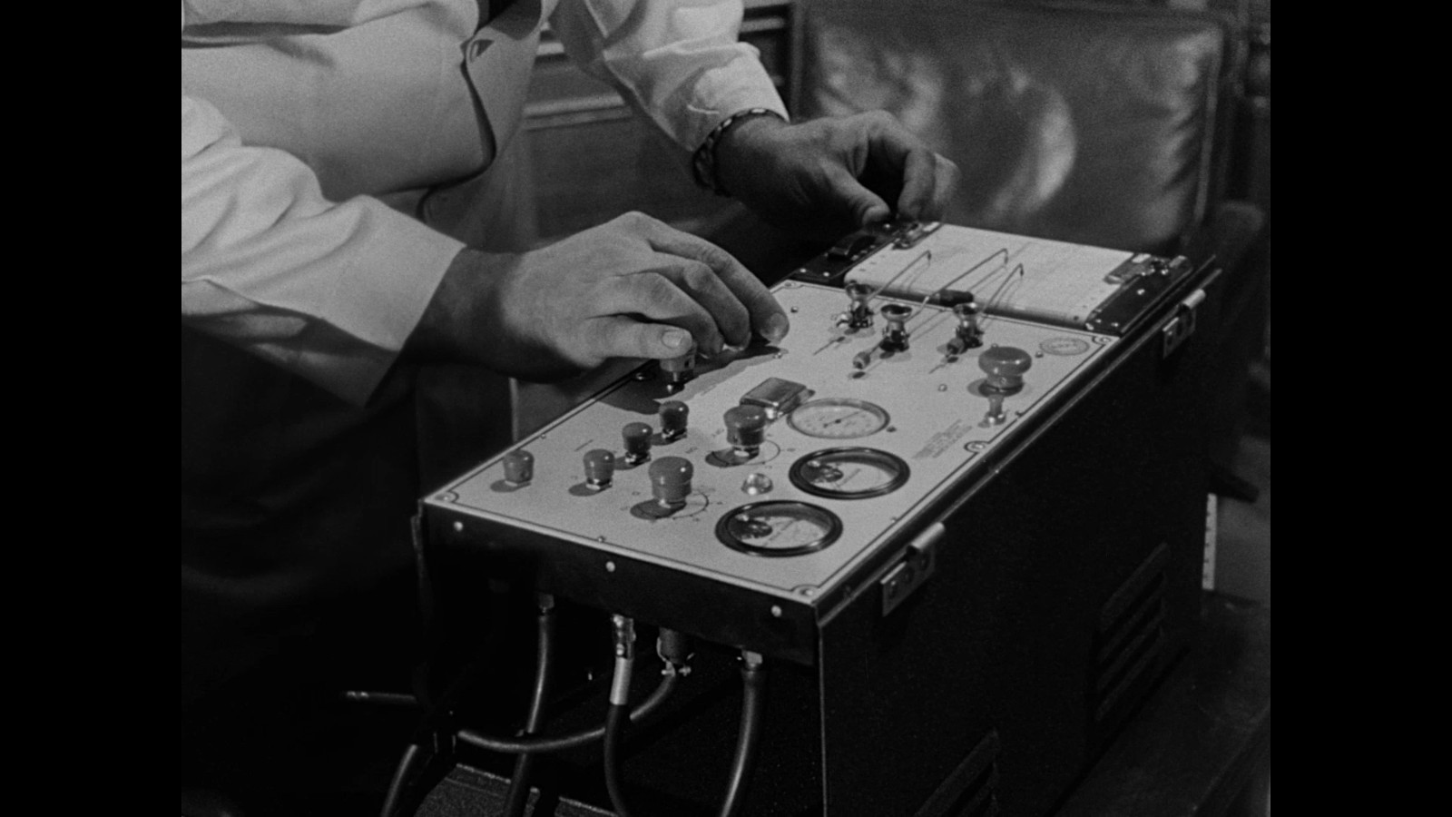 Man In The Dark (1953)1080P BLURAY FILM NOIR CLASSIC IN 3D/2D